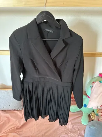 Robe noir