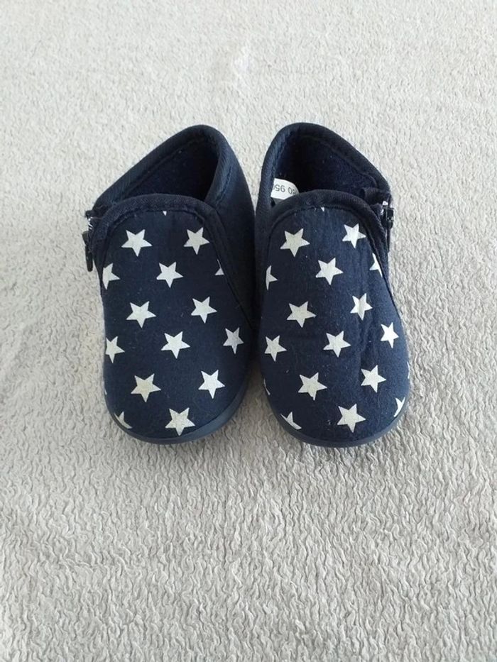 Chausson bleu étoilé taille 22 la halle - photo numéro 2