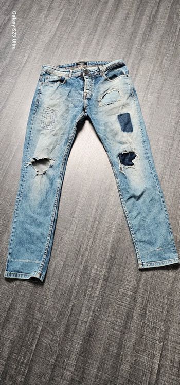 Jean troué Pull&bear taille 44