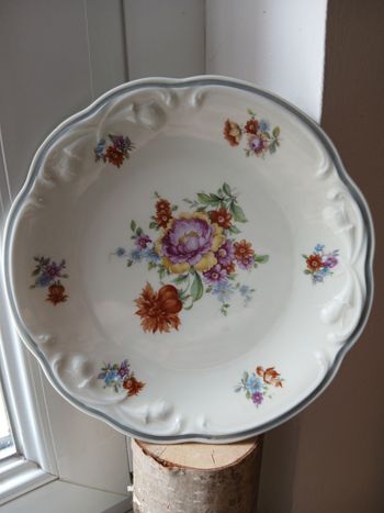 Assiette porcelaine de Bavière