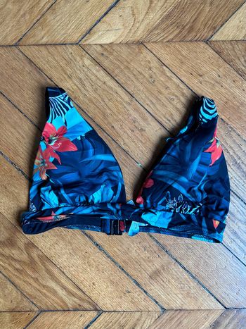 Neuf haut de maillot de bain T42 ETAM