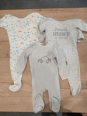 Pyjamas 24 mois