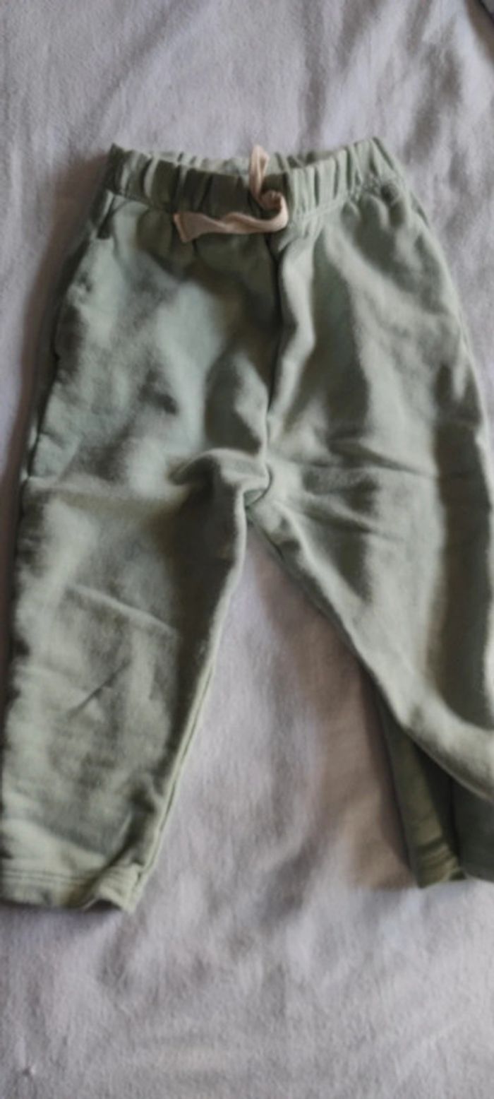 2 joggings - photo numéro 2