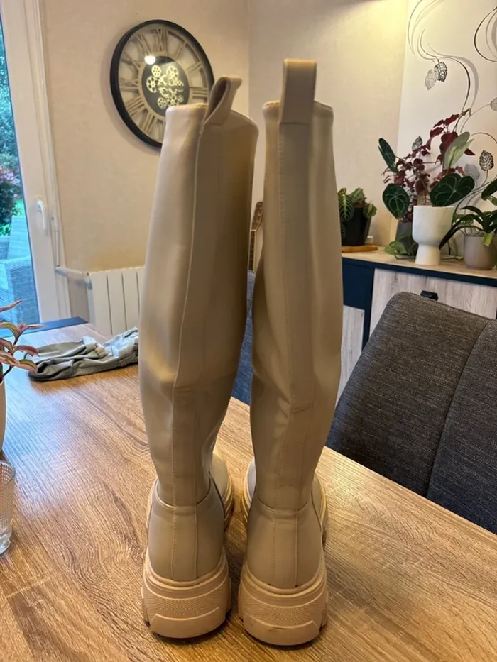 Bottes beiges - photo numéro 3