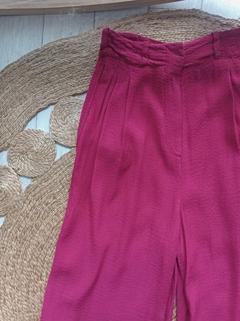 Pantalon taille haute fluide texturé fushia jambes larges Make me Lemonade Taille M Très bon état