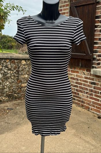 Robe moulante rayée HF Woman Collection Taille 36/38