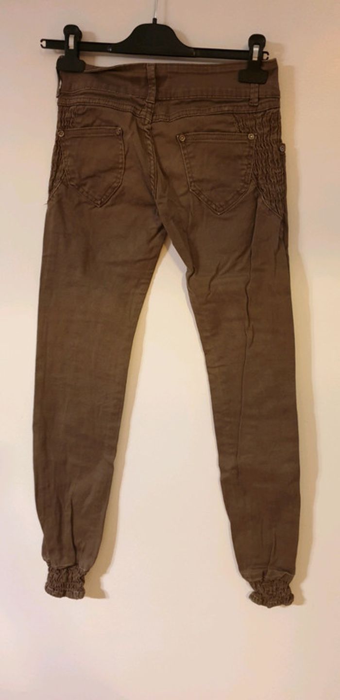 Jeans resserré au cheville - photo numéro 2