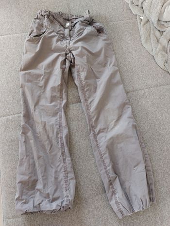 Pantalon fille 👧 taille 8ans