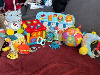 Lot de jouets d’éveil