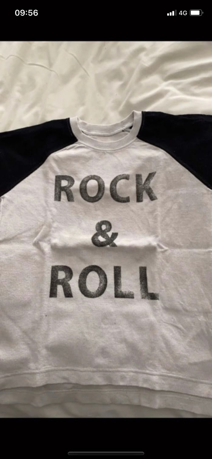 TEE shirt
