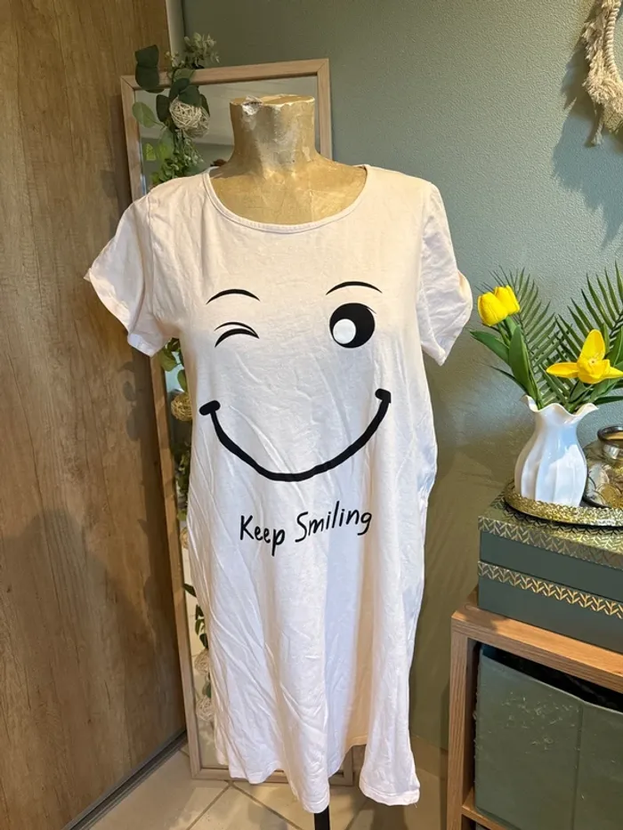 Chemise de nuit, T-shirt femme