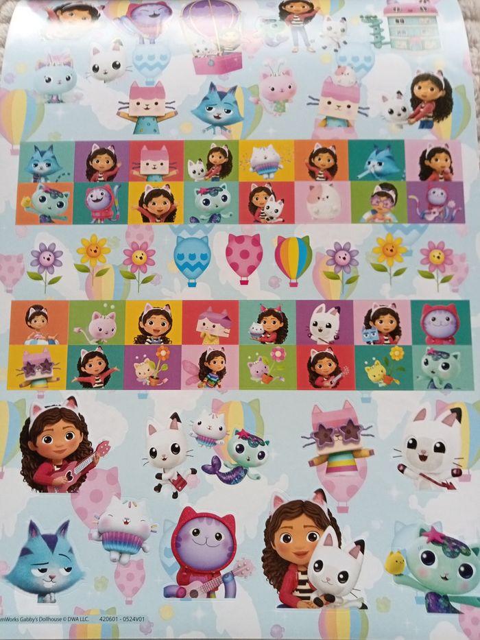 Un feuille de stickers gabby chat