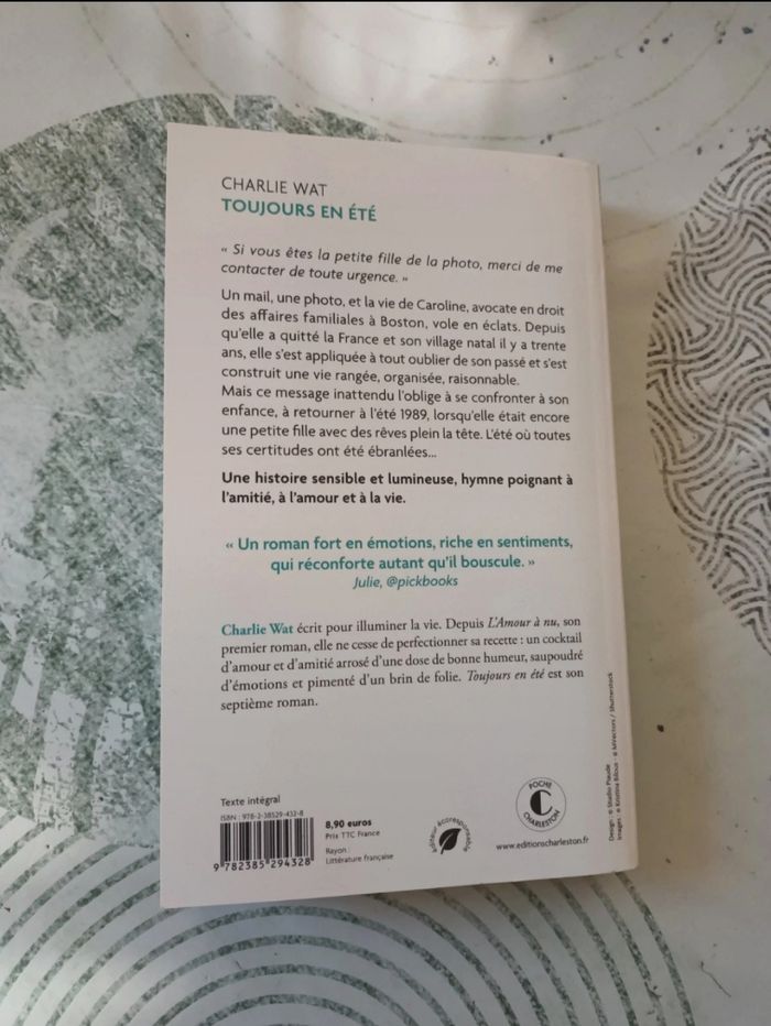 Livre " Toujours En Été " de Charlie Watt 🌻🌾 - photo numéro 3