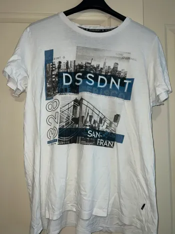 T-shirt Dissident