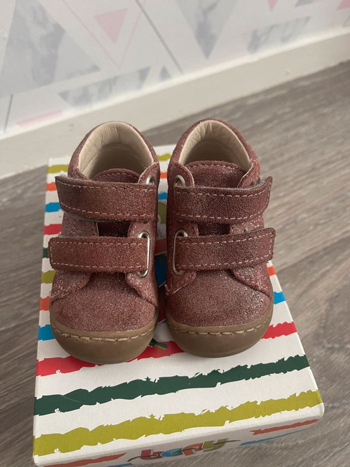 Chaussures fille taille 17 - photo numéro 2