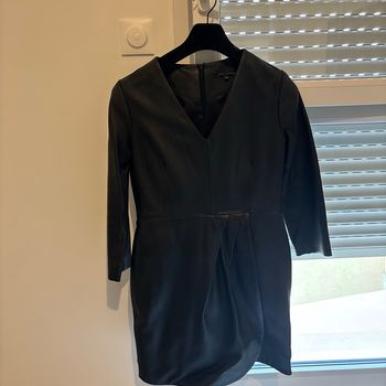 Robe Tara JARMON
