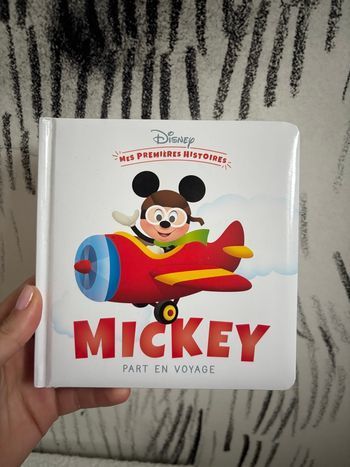 Mes premières histoire Mickey part en voyage