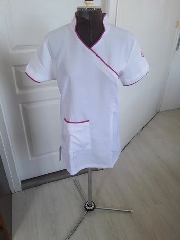 Petite blouse esthéticiennes Work kit neuve taille s