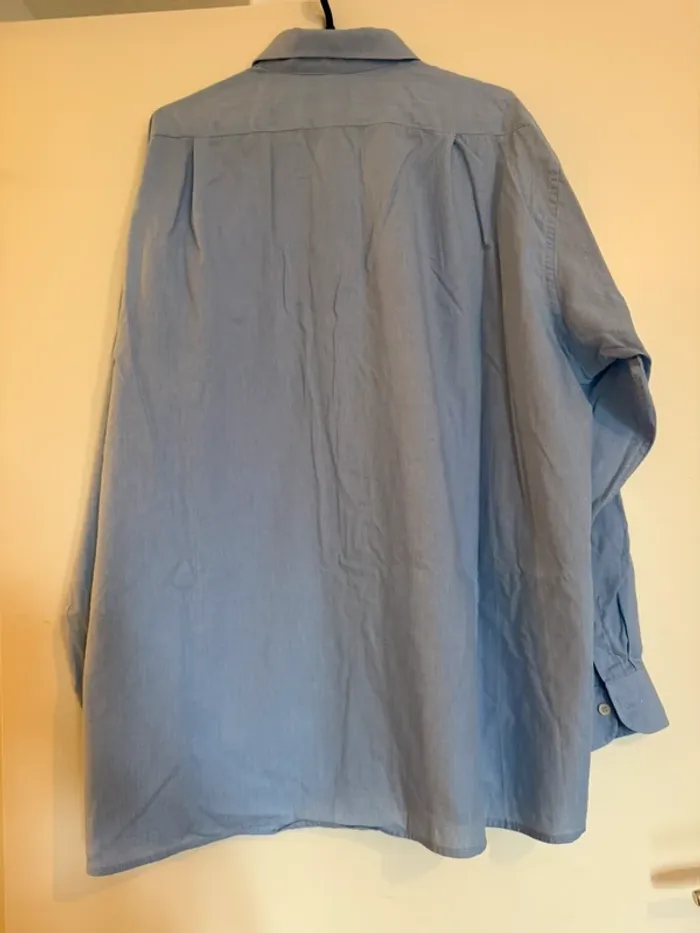 Chemise bleu vintage  en bon état taille 46 armorial - photo numéro 6