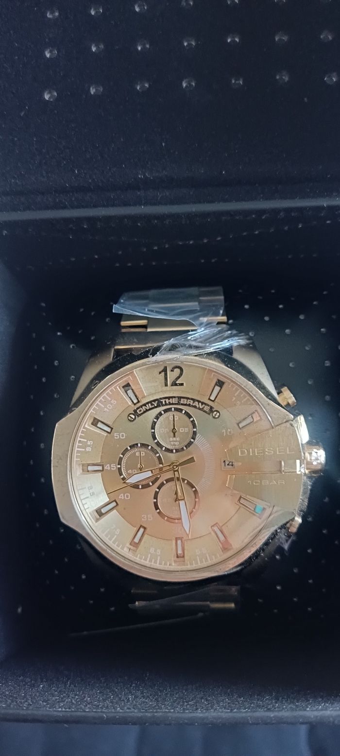 Montre Homme DIESEL, étanche, couleur Or. Neuve. - photo numéro 3