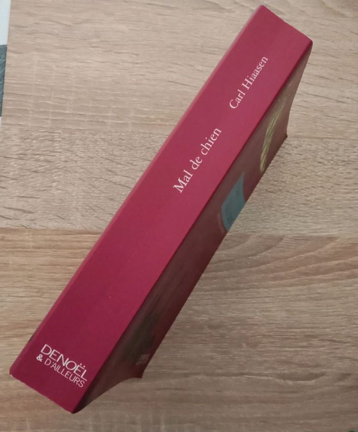 Carl Hiaasen 🪅 Mal de chien - photo numéro 3