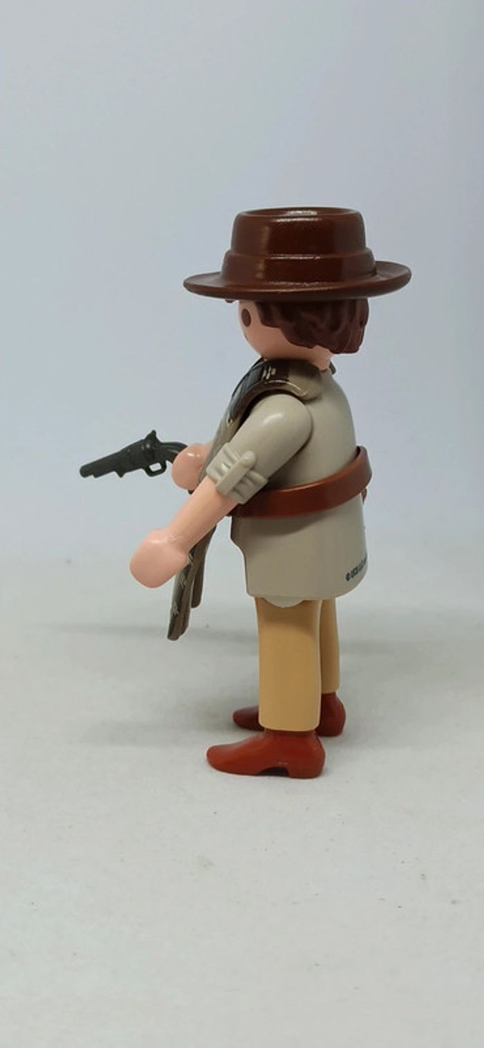 Homme cowboy marty MCfly avec arme playmobil - photo numéro 2