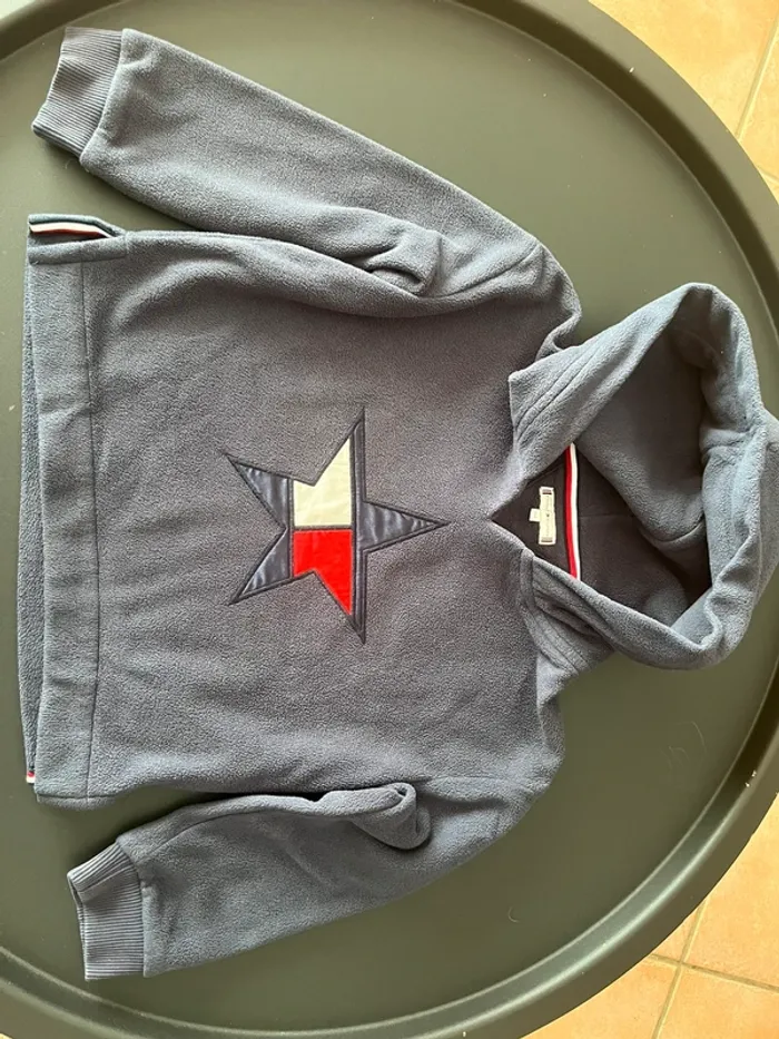 Pull polaire tommy Hilfiger 5 ans - photo numéro 2