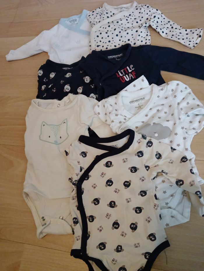 Lot 15 bodys - taille 1 mois