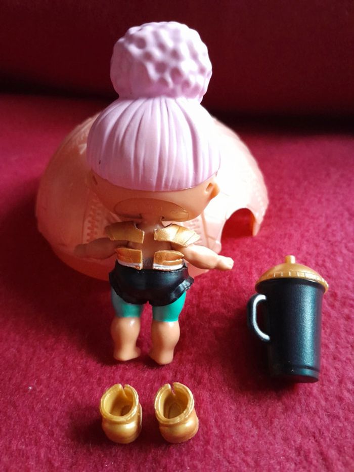 Poupée lol C5 - photo numéro 2