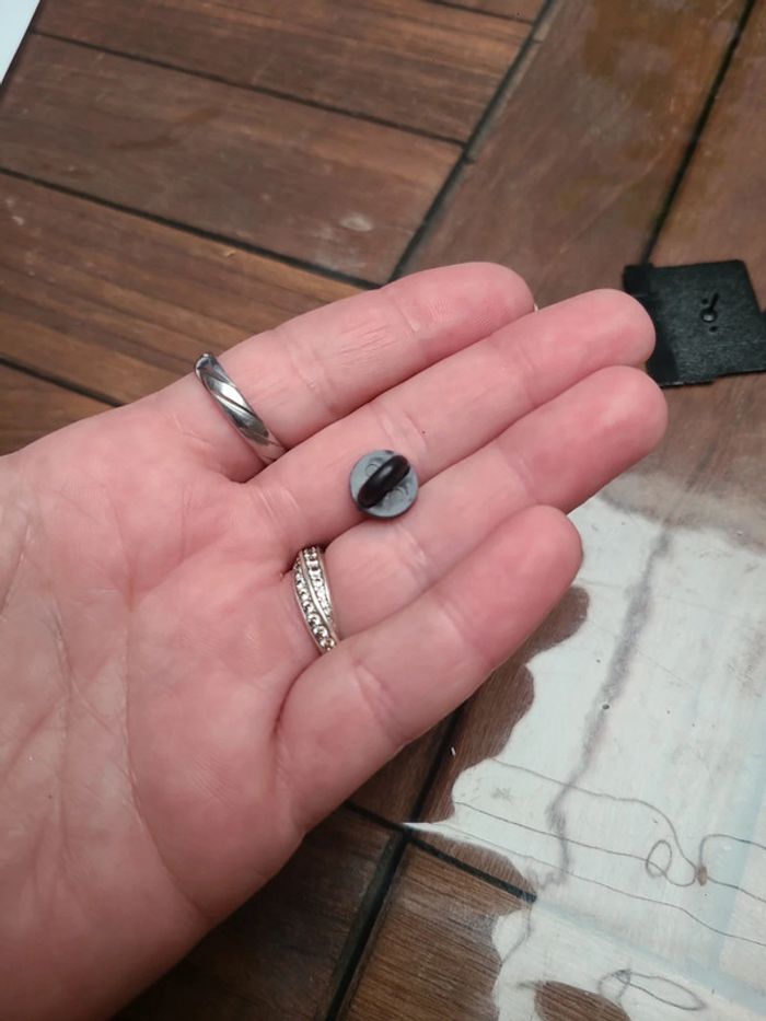 Pin's années 90 - photo numéro 5