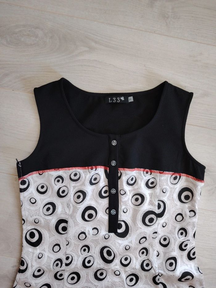 Robe manches courtes. Taille 1 - photo numéro 2