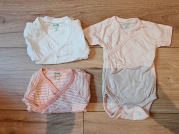 Bodies manches courtes 3 mois