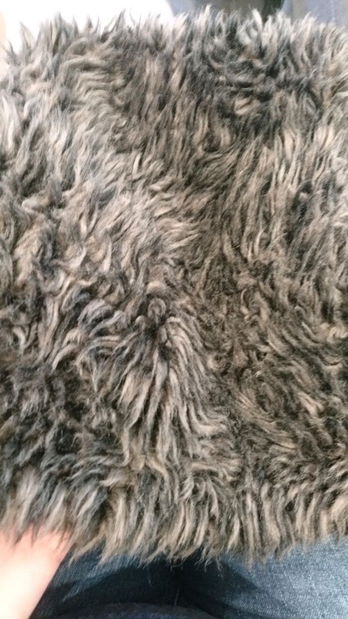 Gilet sans manches en fourrure - photo numéro 3