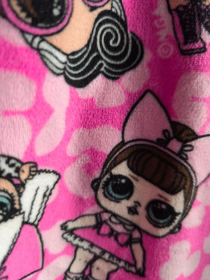 Pyjama deux pièces 4-5ans L.O.L neuf - photo numéro 4