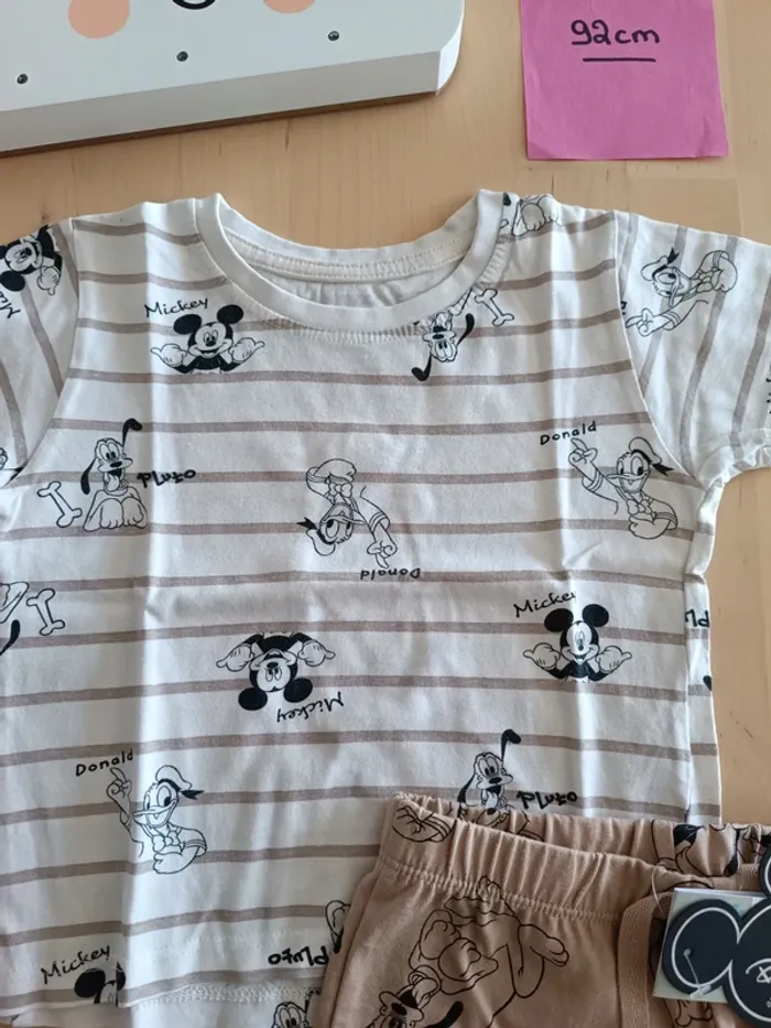 Ensemble ou pyjama Mickey - photo numéro 2