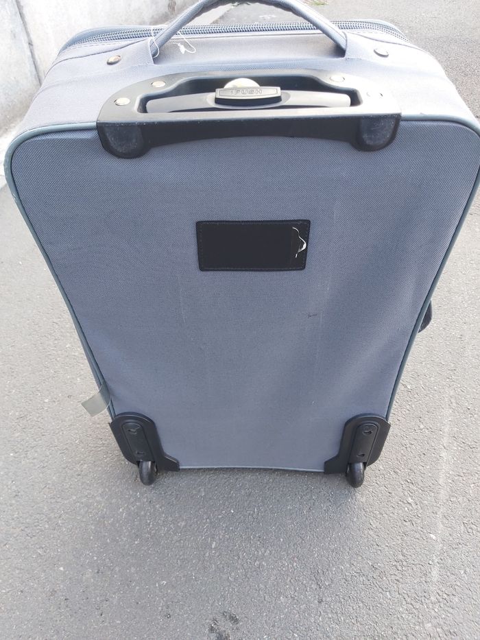 Valise - photo numéro 3