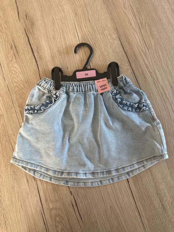 Jupe jean neuve taille 3 ans