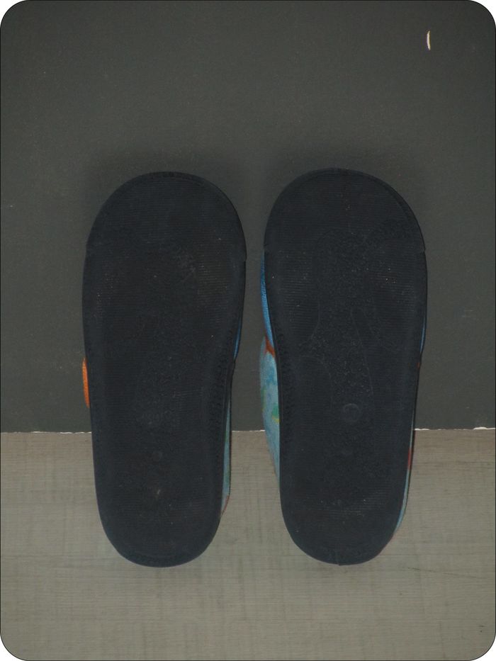 Pantoufles T.30 - photo numéro 7
