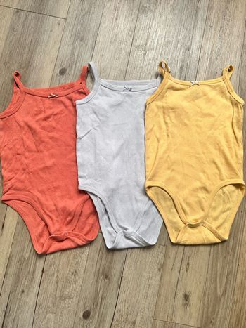 Lots de 3 bodies à bretelles  kiabi 36 mois fille