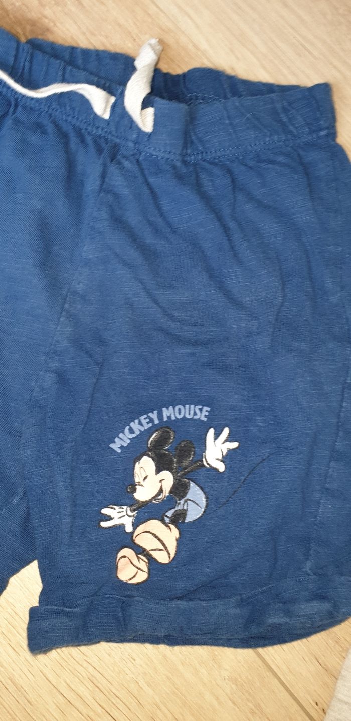 Short Mickey 4 ans - photo numéro 3