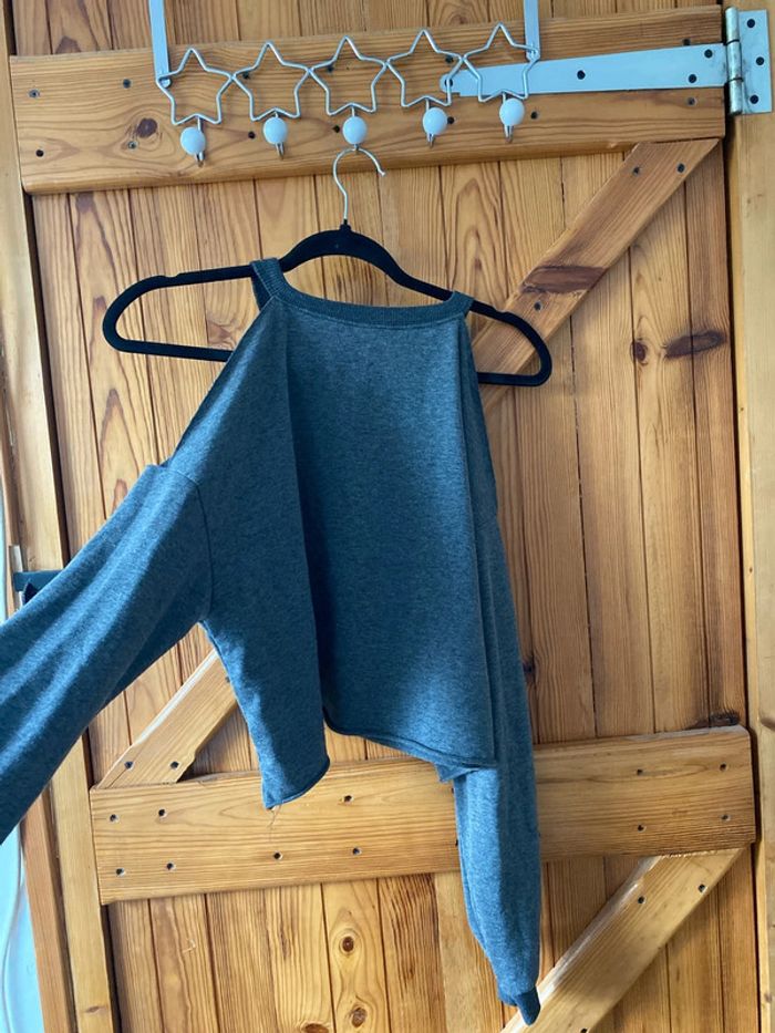 Pull épaule dénudée top court taille L - photo numéro 4