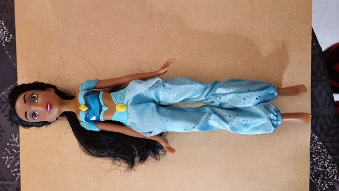 Poupée Jasmine Disney