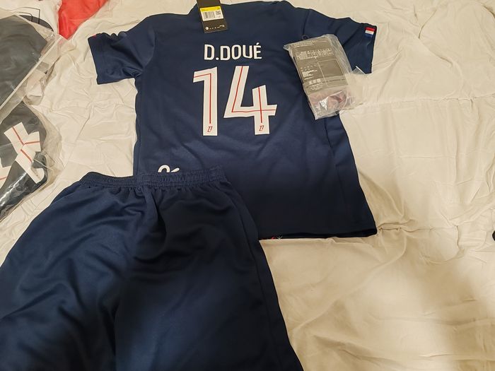 Ensemble PSG Doué #14 - photo numéro 2