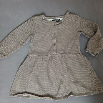 Robe 18m in extenso
