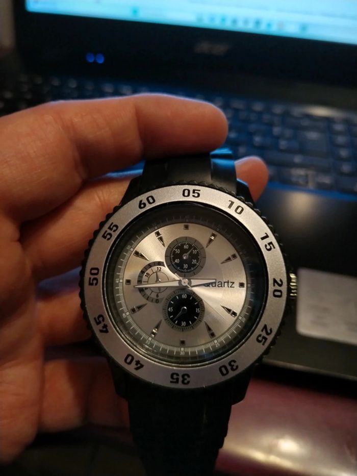Montre homme - photo numéro 3