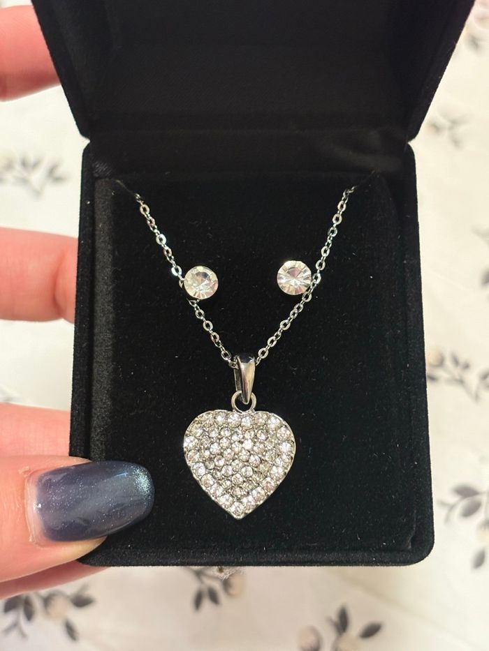 Ensemble bijoux neuf - photo numéro 4