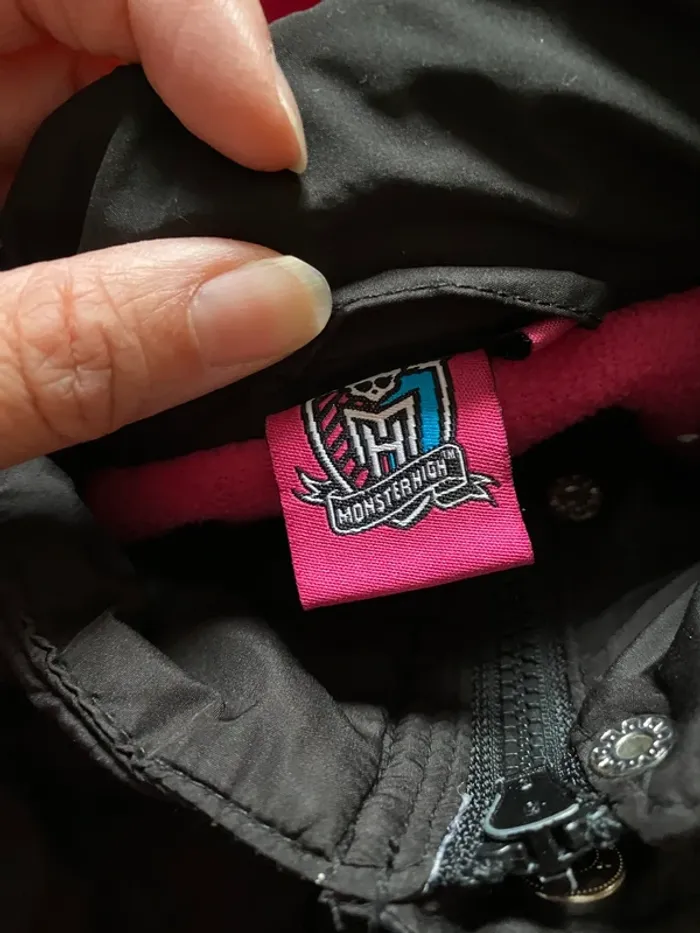 Veste doudoune Monster High Taille 8 ans - 126 cm - photo numéro 4