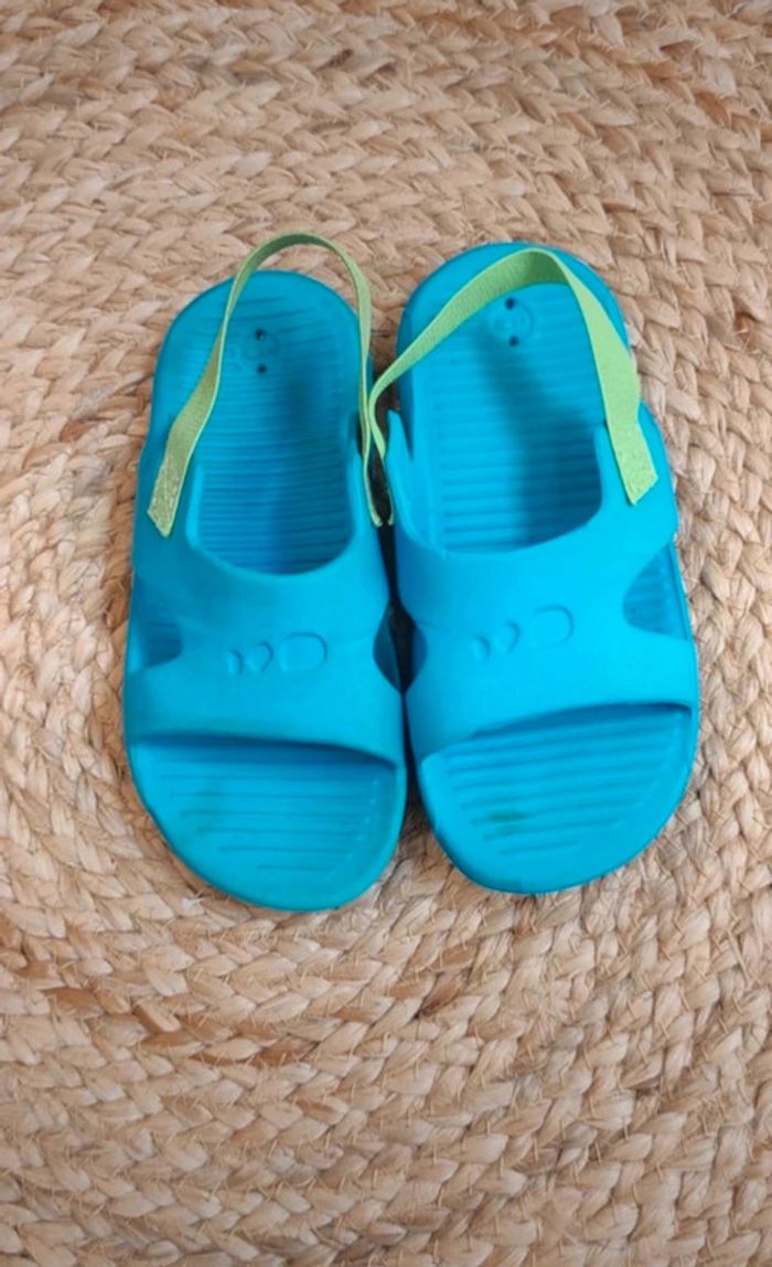 Chaussures Nabaiji Decathlon plage piscine bleu avec élastique 25/26