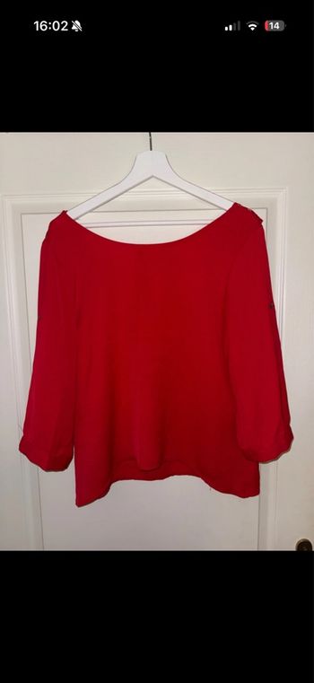 blouse rouge jamais porté 