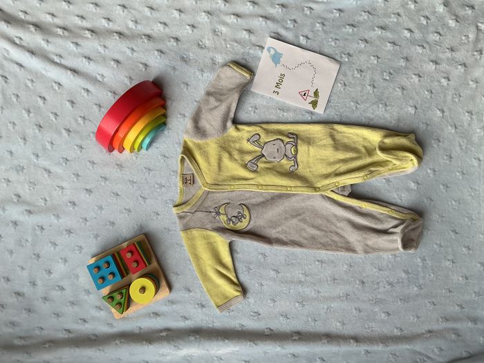 pyjama grenouillère en velours gris et vert ouverture devant 3 mois boite à malices